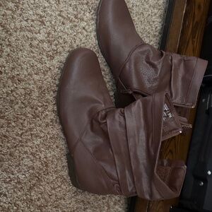Beacon Chocolate Brown Footwear